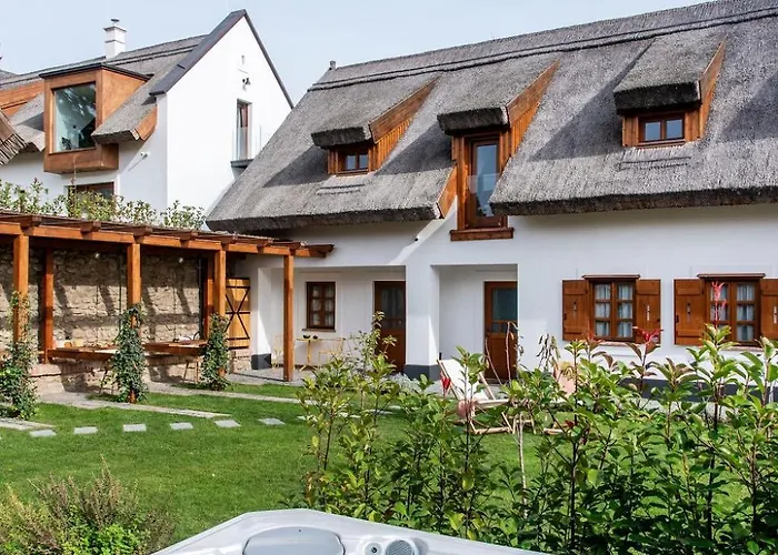 Apartament Pipiter & Szigliget